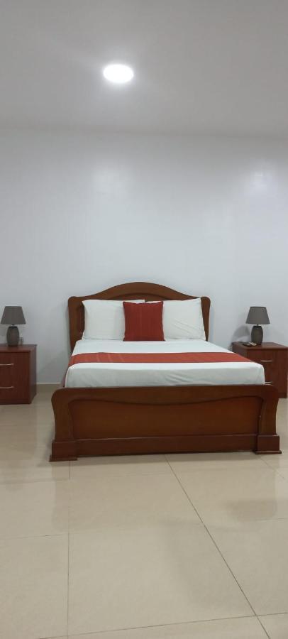 Departamentos Marcecilia De 2 Y 3 Habitaciones En El Centro De Manta Bagian luar foto
