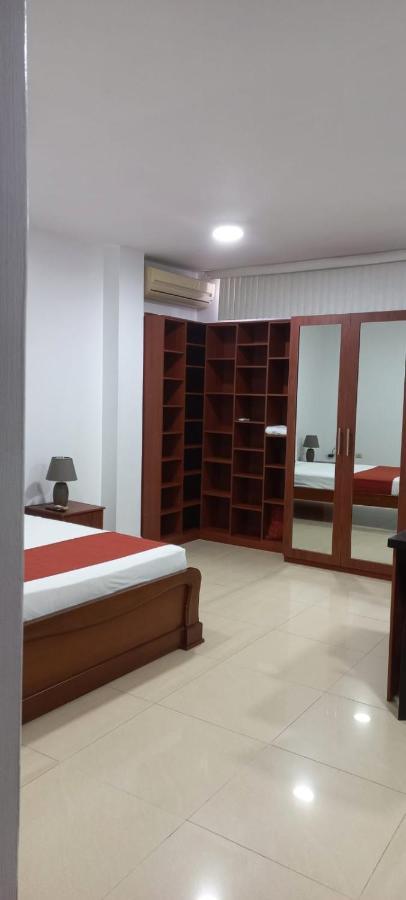 Departamentos Marcecilia De 2 Y 3 Habitaciones En El Centro De Manta Bagian luar foto