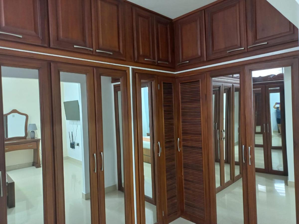 Departamentos Marcecilia De 2 Y 3 Habitaciones En El Centro De Manta Bagian luar foto